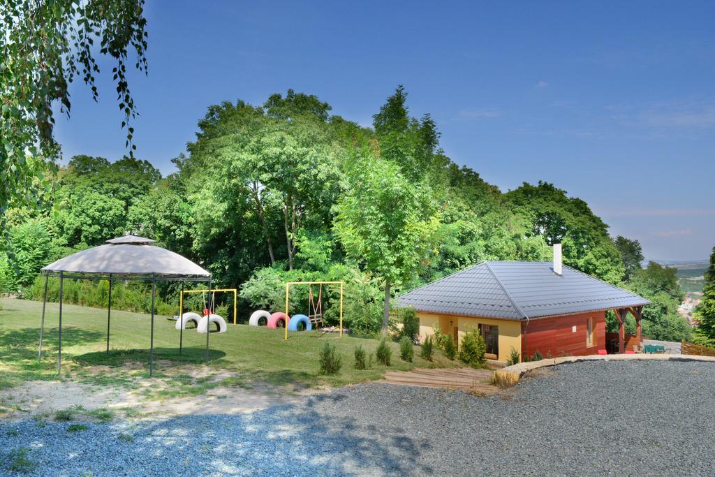 Areal Hradisek Klobouky u Brna Exterior foto