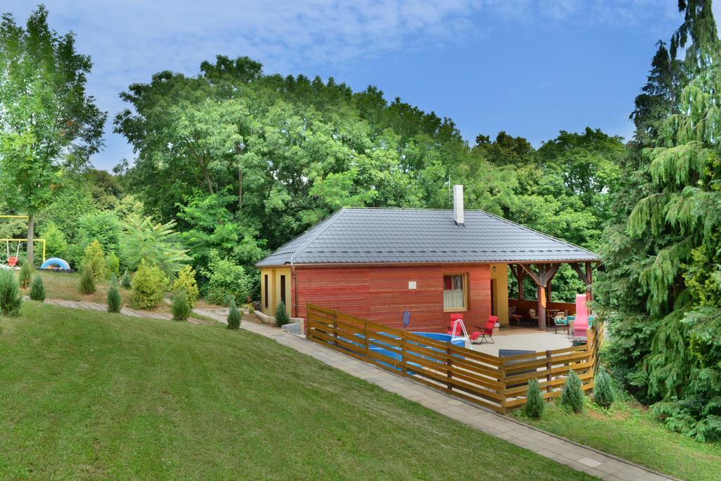 Areal Hradisek Klobouky u Brna Exterior foto
