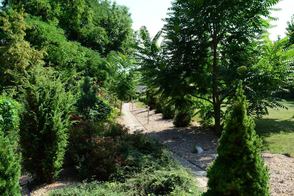 Areal Hradisek Klobouky u Brna Exterior foto